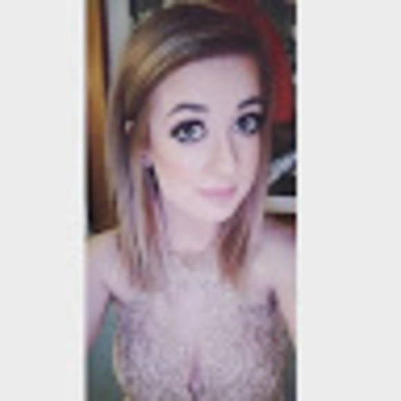 Meet your Posher, Amelia - Picture 1 of 1